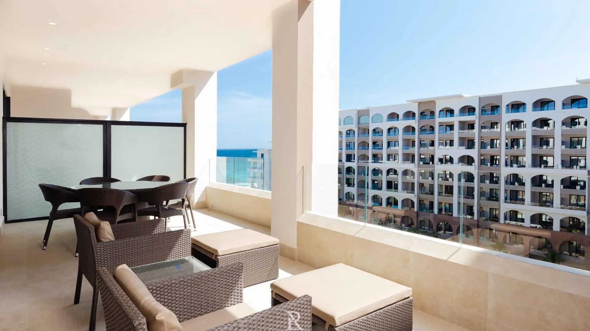 Two Bedroom Suite Pool View - Villa La Valencia カボ・サン・ルーカス